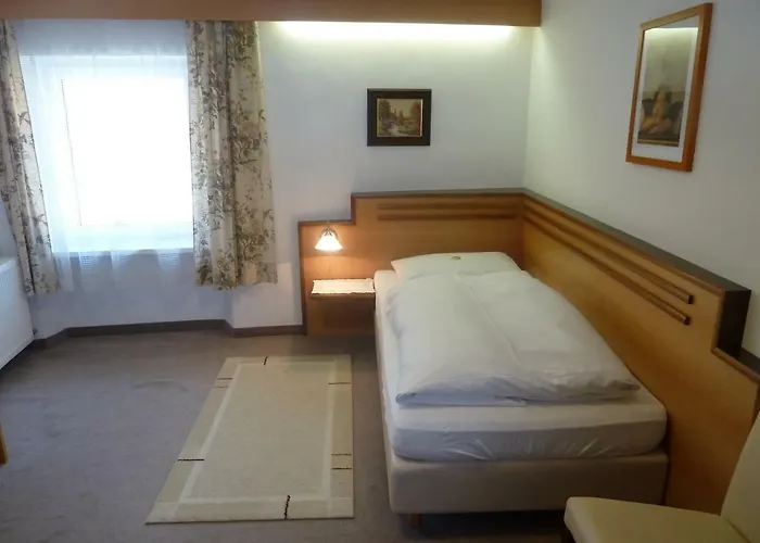 Eisentor فندق Losenstein